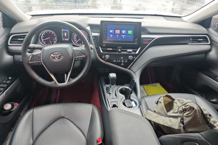 Used Toyota Camry 2022 2.0GVP Premier Edition Center Console