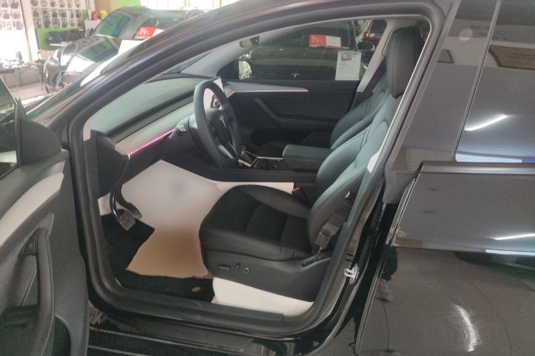 Used Tesla Model Y 2023 Rear-Wheel-Drive Version