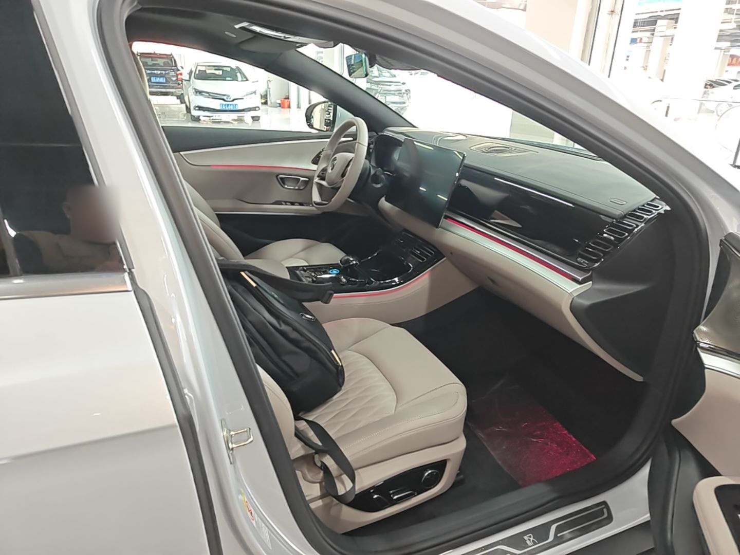 BYD Han 2025 DM-i 125KM Prestige Model - Premium — снимка 15