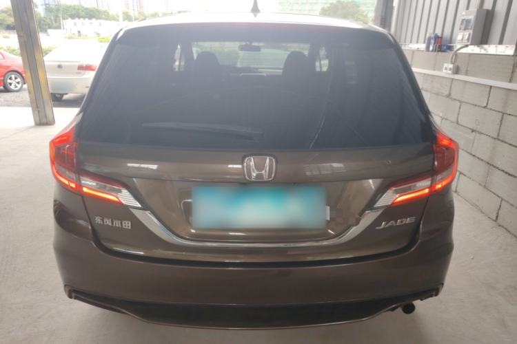 Used Honda Jade 2017 1.8L Automatic Classic Edition 5 seats
