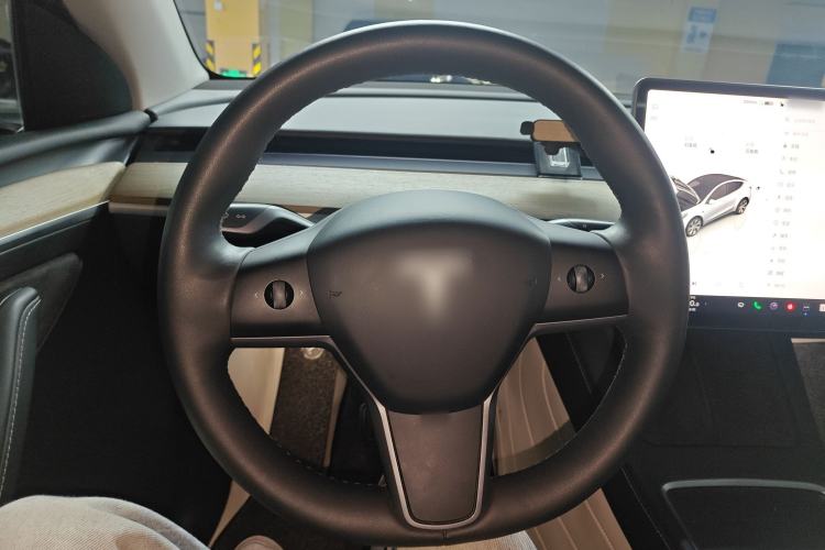 Used Tesla Model Y 2022 Revised Version Rear-Wheel Drive Steering Wheel