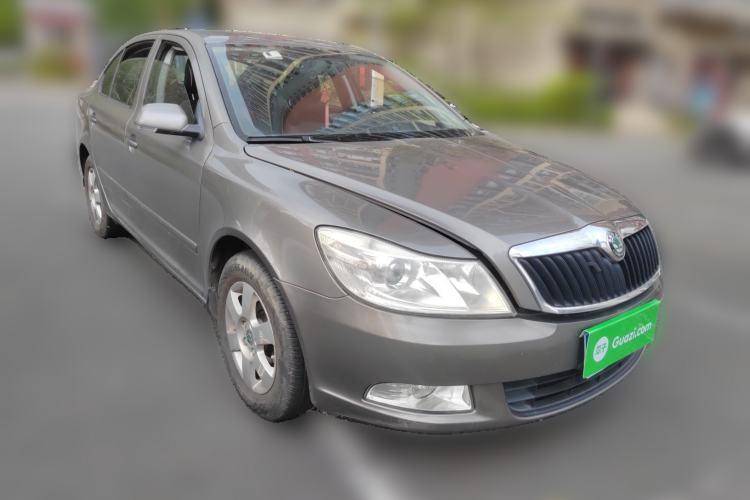 Used Skoda Octavia 2012 1.6L Automatic Yijie Edition Front Right 45 Deg