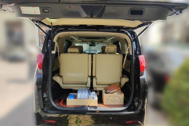 Used Toyota Alphard 2015 3.5L Prestige Edition Trunk