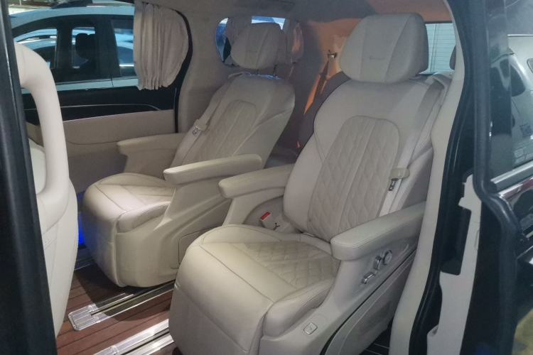 Used Buick GL8 2021 Avenir Aivia Six-Seat Luxury Edition Left Rear Seat