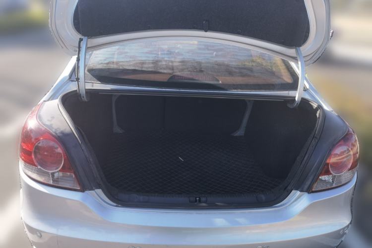 Used Volkswagen Lavida 2011 1.6L Automatic Premium Edition
