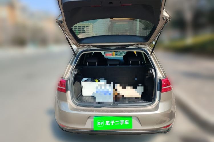 Used Volkswagen Golf 2016 1.6L Automatic Fashion Model
