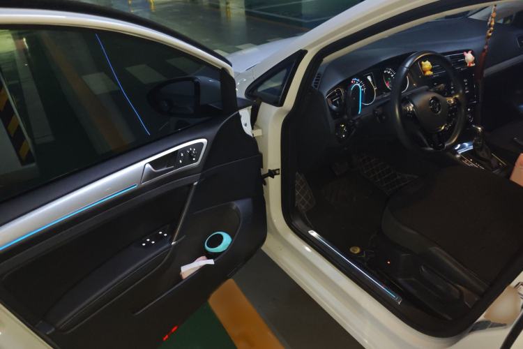 Used Volkswagen Golf Pure Electric 2020 Chari
