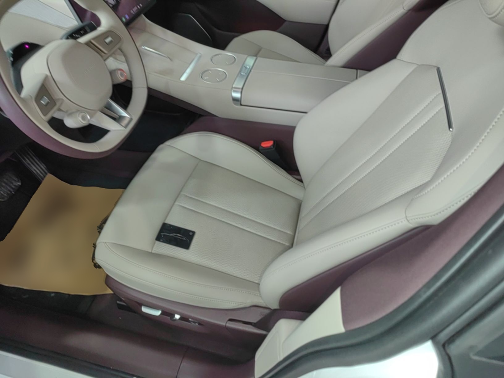 Vordere Reihe im Auto