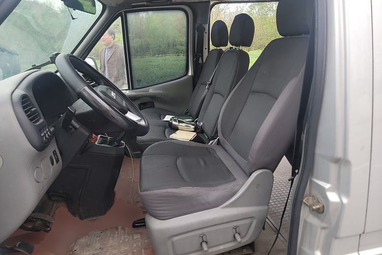 Used JMC Transit 2017 2.8T Commercial Version Short Wheelbase Mid-Roof 6/7/8-Seater JX493 Left Front Seat