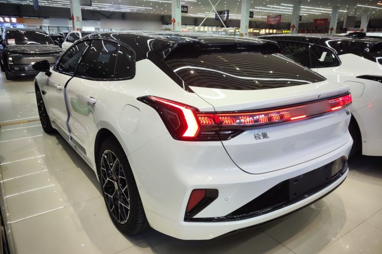 Used Zeekr 001 2024 WE Edition 100 kWh Rear-Drive
