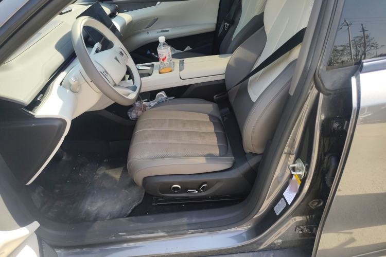 Used Deepal L07 2025 530 Ultra DeepBlue Intelligent Driving AD PRO Pure-Electric Version
