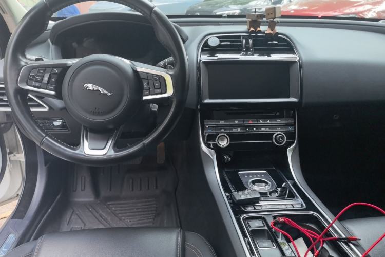 Used Jaguar XEL 2018 2.0T 250 PS Premium Edition
