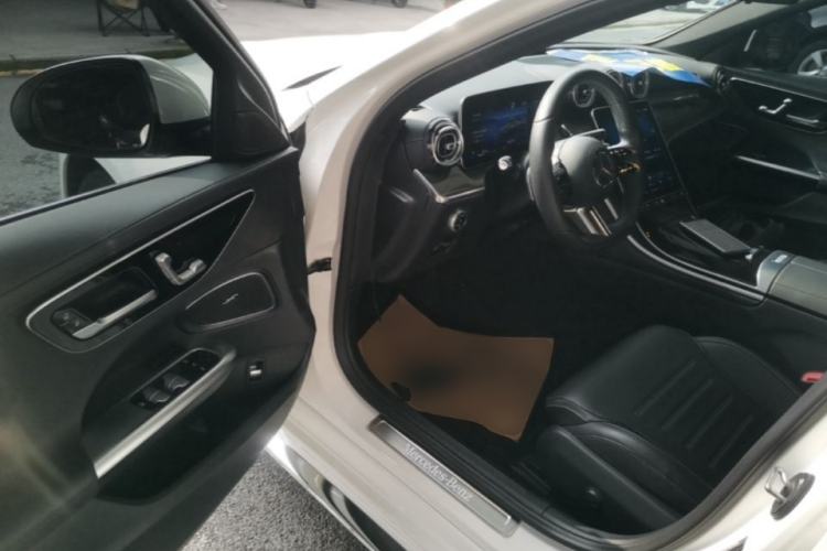 Used Mercedes-Benz C-Class 2022 Restyled C 260 L Sport Edition Driver Seat