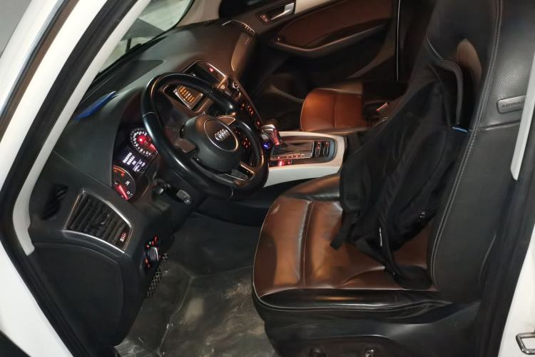 Used Audi Q5 2017 40 TFSI Ambition Edition Left Front Seat