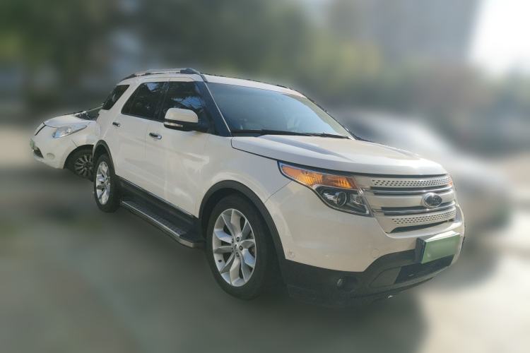 Used Ford Explorer 2013 3.5L Deluxe Model Front Right 45 Deg