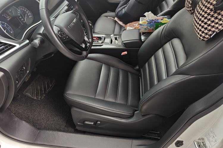 Used Venucia T90 2018 2.0L CVT Smart Connect Luxury Edition China V Standard