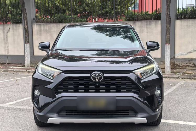 Used Toyota RAV4 2020 2.0L CVT Two-Wheel Drive Fashion Edition
