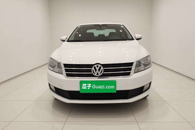 Used Volkswagen Lavida 2013 Revised Classic 1.6L Automatic Fashion Edition
