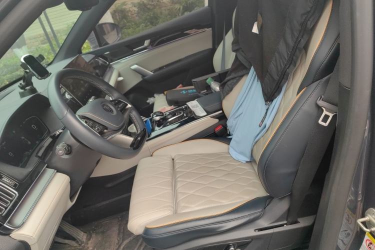 Used BYD Tang New Energy 2022 EV 730KM Luxury Model Left Front Seat