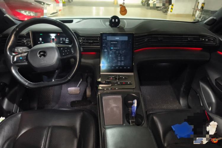 Used Nio ES6 2019 430KM First-Edition Commemorative Version Center Console