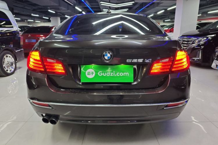 Used BMW 5 Series 2017 525Li Luxury Design Package Rear