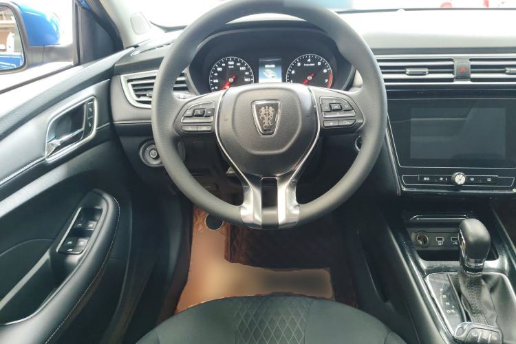 Used Roewe i5 2019 1.5L Automatic 4G Connected Langyue Edition
