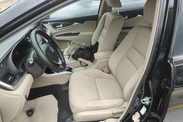 Used Honda Crider 2015 1.8L automatic comfort version
