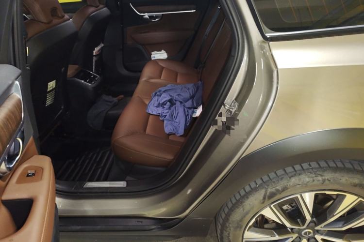 Used Volvo V90 2021 Cross Country B5 AWD Smart Range Edition