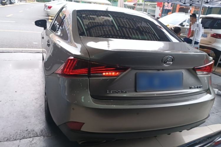 Used Lexus IS 2017 300 Leading Edition
