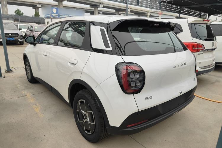 Used AION UT 2025 330 Starlight Edition Rear Left 45 Deg