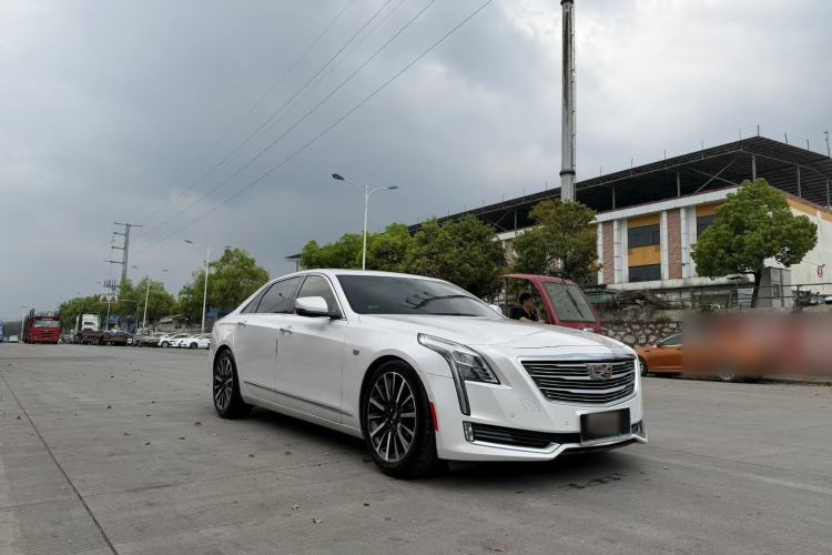 Used Cadillac CT6 2016 28T Leading Model Exterior 2