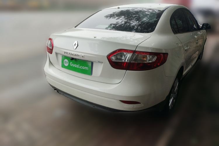 Used Renault Fluence 2013 2.0L Comfort Edition
