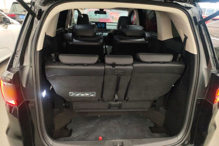 Used Honda Elysion 2022 2.0L eHEV Luxury Edition