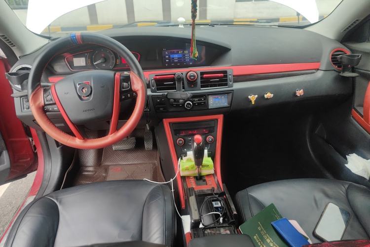 Used Roewe 550 2012 550 1.8L Automatic Value Edition Center Console