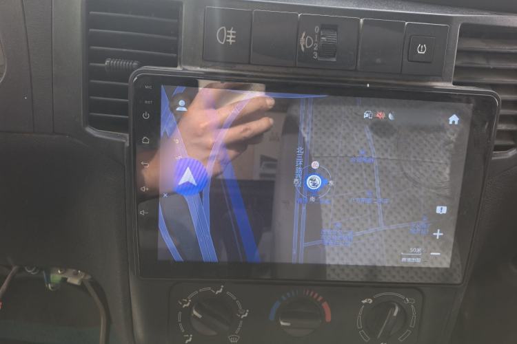 Used Wuling Zhiguang 2023 1.5L Practical Version 5/7 Seats Audio And AC Panel