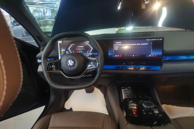 Used BMW 5 Series 2025 530Li Leading Edition Luxury Package
