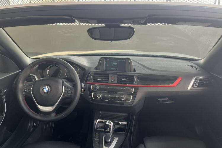 Used BMW 2 Series (Import) 2018 220i Convertible Coupe Sports Design Package
