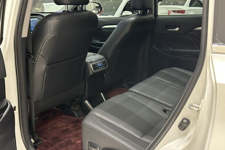 Used Toyota Highlander 2017 2.0T Four-Wheel Drive Luxury Edition 7 Seats