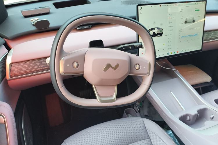 Used ONVO L60 2024 60 kWh Rear-Drive Version
