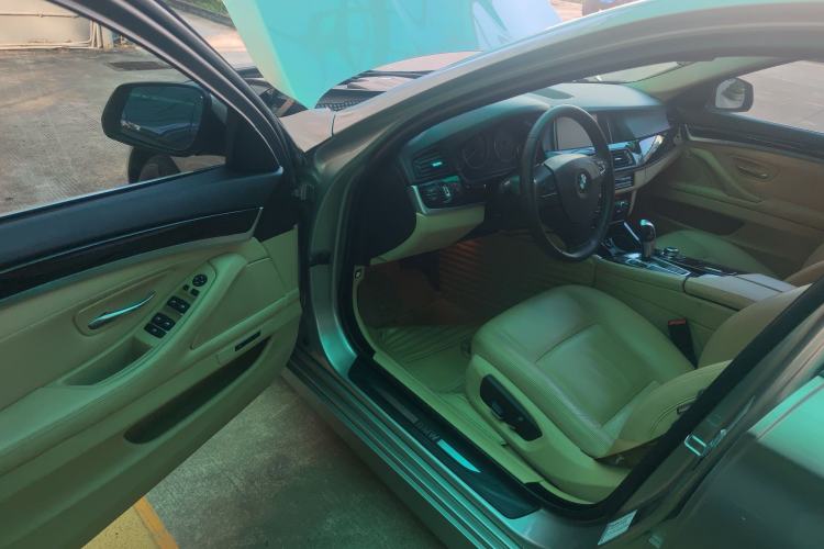 Used BMW 5 Series 2014 525Li Leading Model