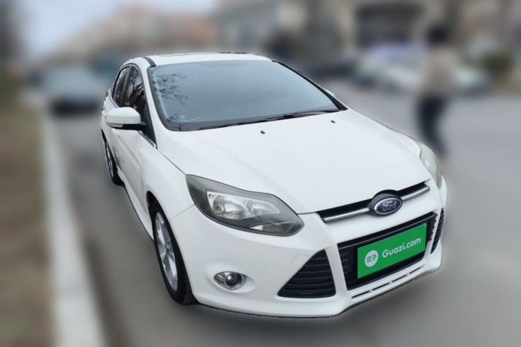 Used Ford Focus 2012 Hatchback 2.0L Automatic Luxury Sport Model Front Right 45 Deg