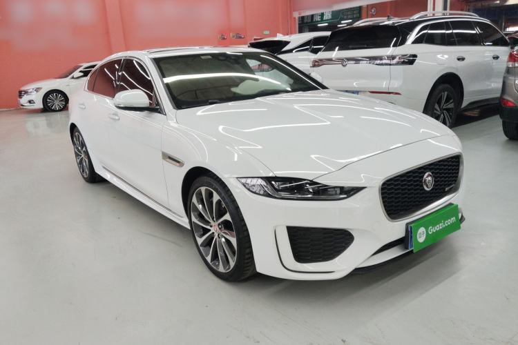 Used Jaguar XEL 2020 2.0T 200 PS R-DYNAMIC S Advanced Sport Edition Front Right 45 Deg