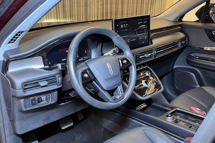 Used Lincoln Corsair 2022 2.0T Two-Wheel Drive Deluxe Edition