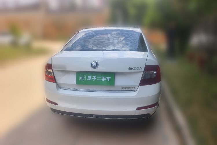 Used Skoda Octavia 2015 1.6L Manual Yijun Edition