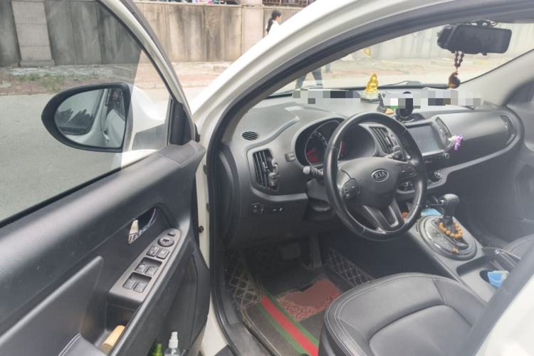 Used Kia Sportage R 2014 2.0L Automatic Two-Wheel Drive GLS Trim
