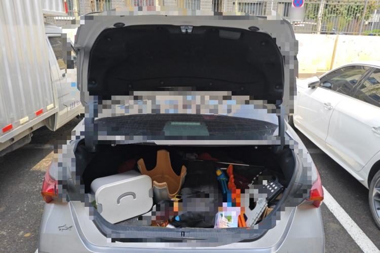 Used Toyota Avalon 2019 Dual-Engine 2.5L XLE Prestige Version China VI Standard Trunk