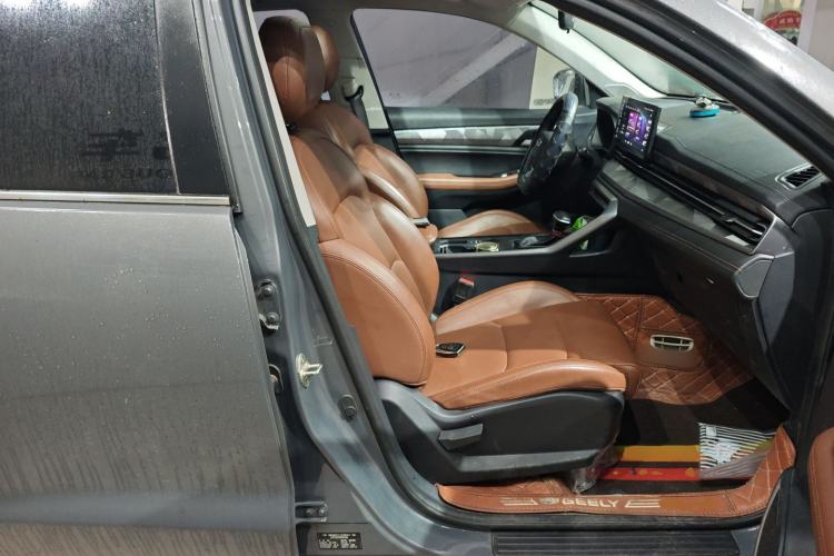 Used Geely Auto Vision X6 2021 PRO 1.4T Automatic Prestige Model

