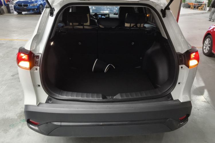 Used Toyota FRONTLANDER 2023 2.0L CVT Elite Edition Trunk