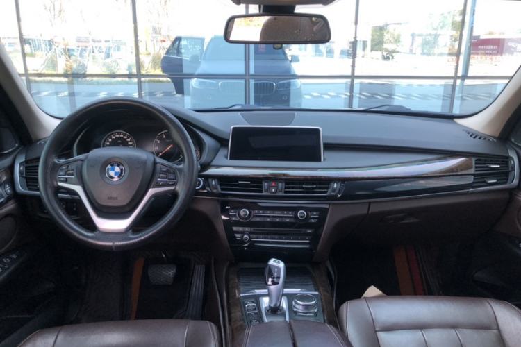 Used BMW X5 2018 xDrive28i
