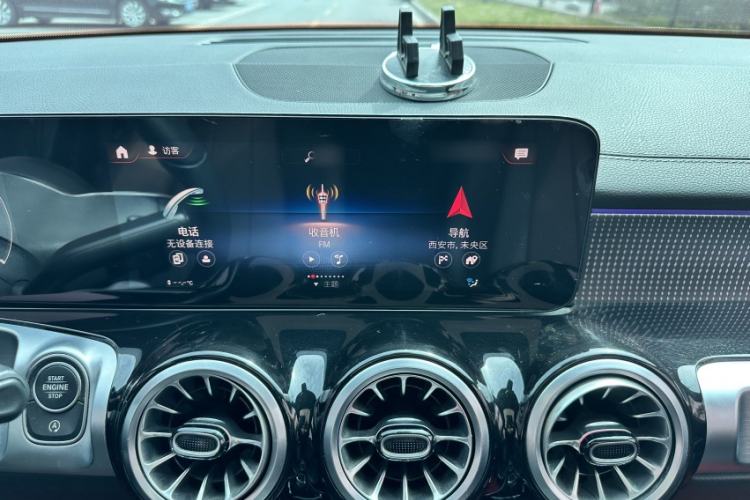 Used Mercedes-Benz GLB 2021 GLB 200 Dynamic Edition Interior 3